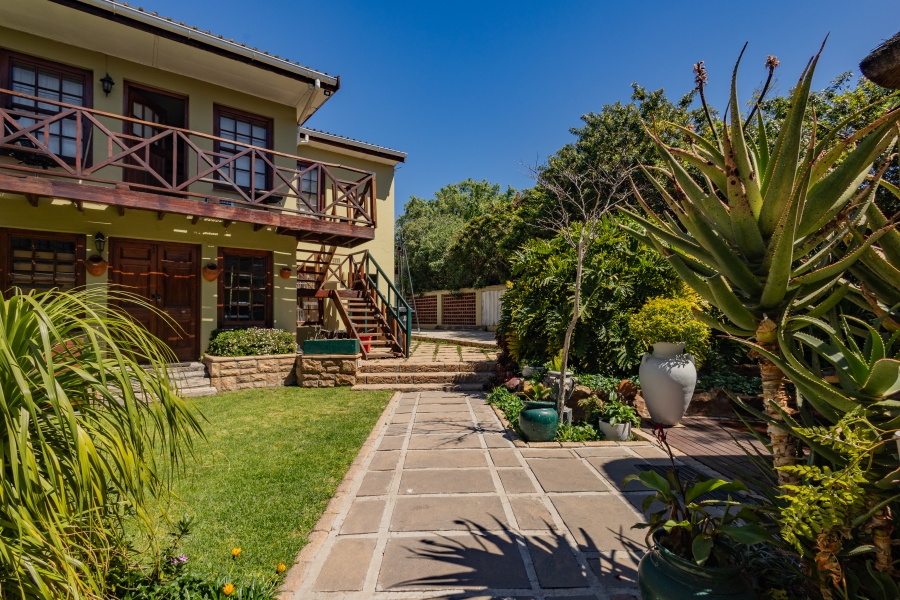 5 Bedroom Property for Sale in Langerug Western Cape